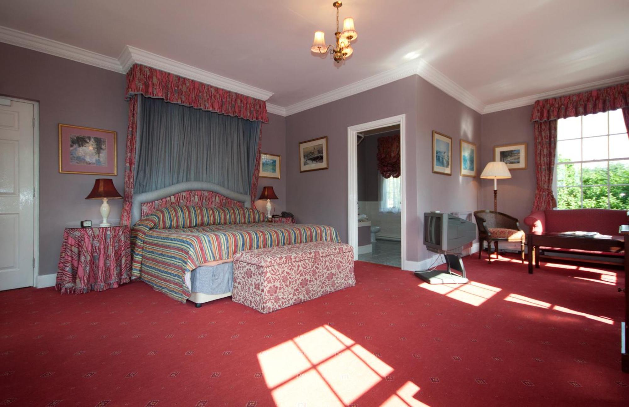 Corse Lawn House Hotel Bilik gambar